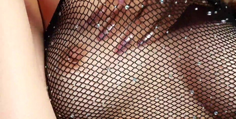 Rebecca Diamante: Malá přírodní prsa v fishnets mesmerize smyslná bohyně uctívání sladké...