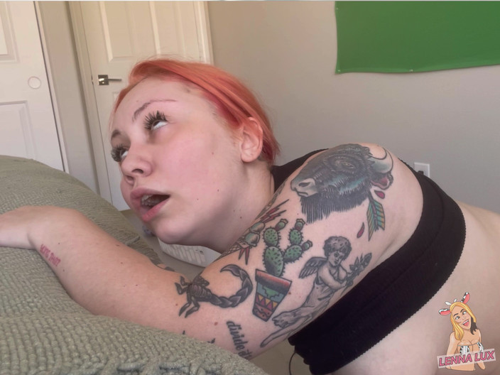 Lenna Lux: Foda máquina prática