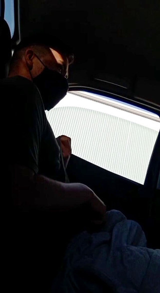 The backyard bastard: Velký čůrák ji učí uberem pumpovat mléko pro řidiče