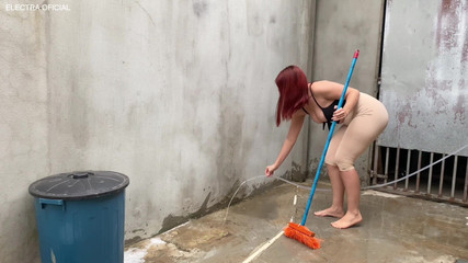 Curious Electra: 호기심 많은 일렉트라