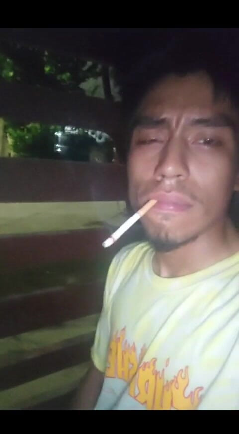 AlexAlejandro13: パンツで自宅で