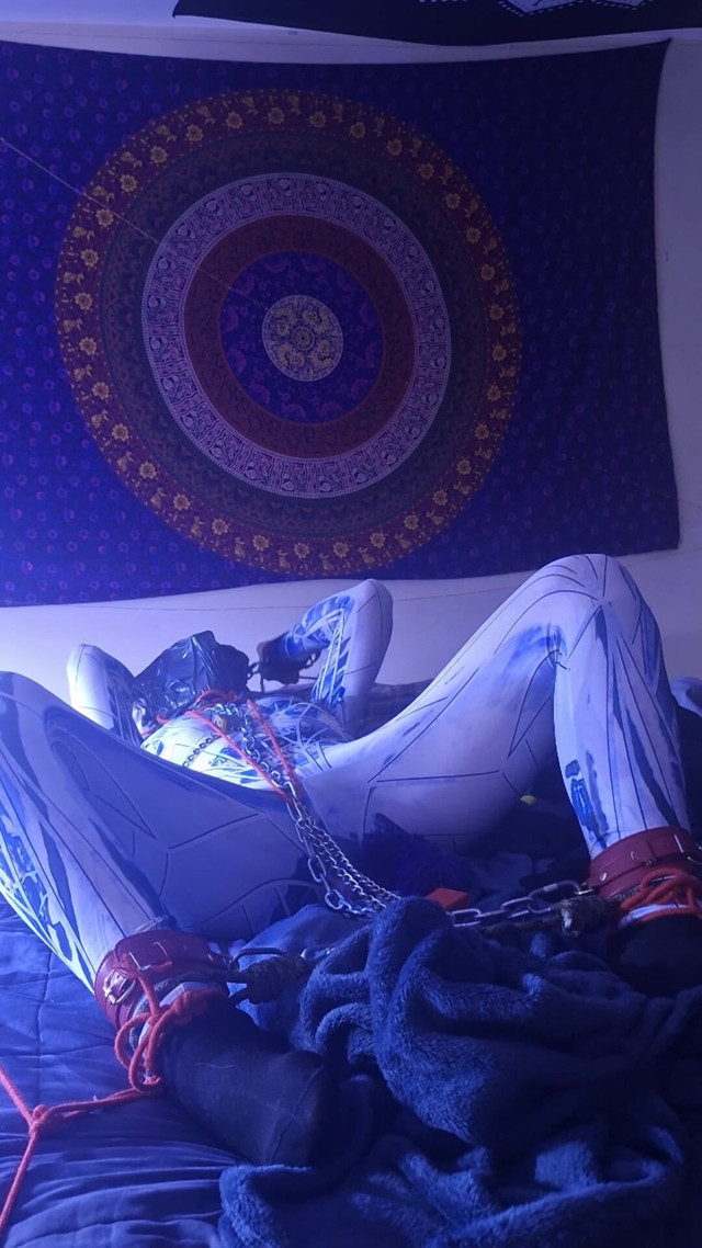Solo Bondage (Robert Swellens studio)