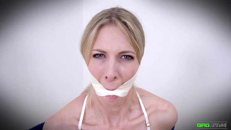 Gag Attack: Rebecca leah - maikrophom tep gala ghontna