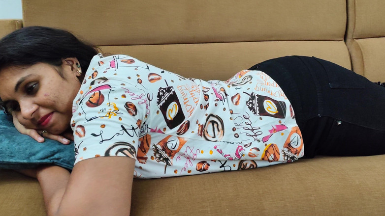 Vaigavarun45: Moglie e marito fanno sesso per la prima volta e...