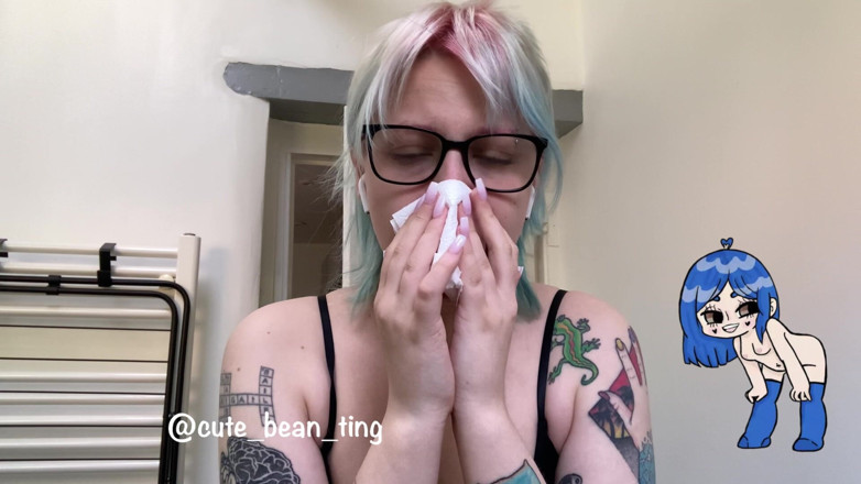 Alice Bean: Cewek ini nyepong besar sampai crot di dalam