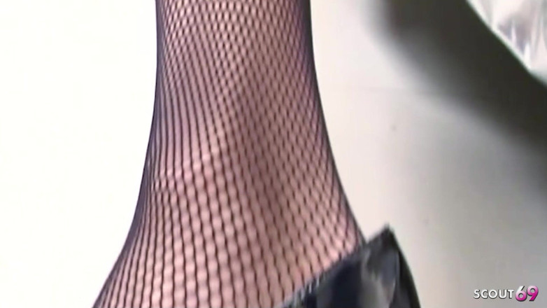 Shemale TS Collection: Ladyboy tetona recibe una cogida anal caliente hasta la corrida