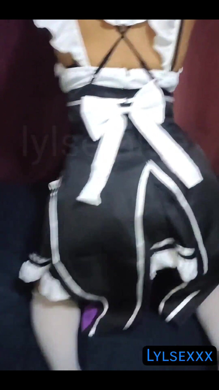 Lylsexxx: Otaku met Rem Cosplay wordt geneukt zonder condoom deel 1