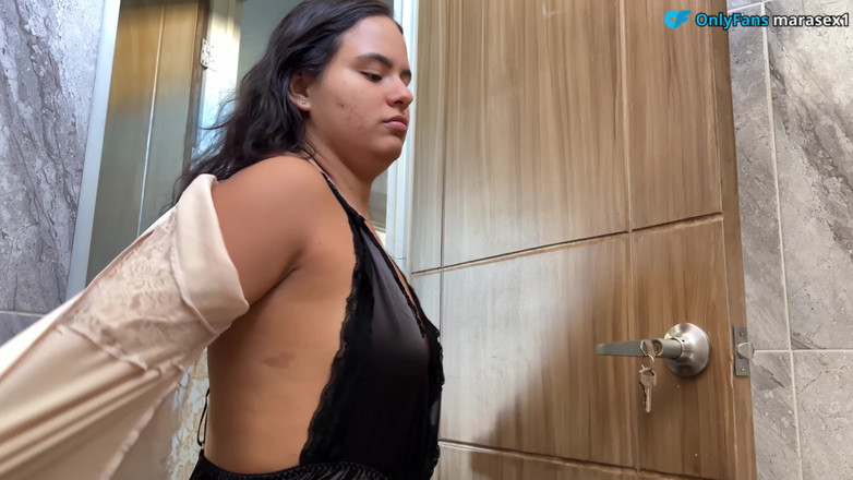 MaRaSexx: Den, kdy jsem byl doma sám se svou nevlastní sestrou...