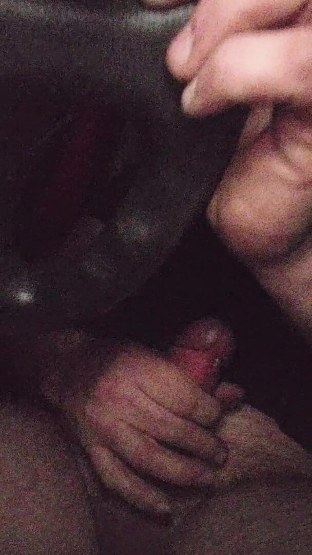 Incredible Dick: Geiler typ wichst im lkw