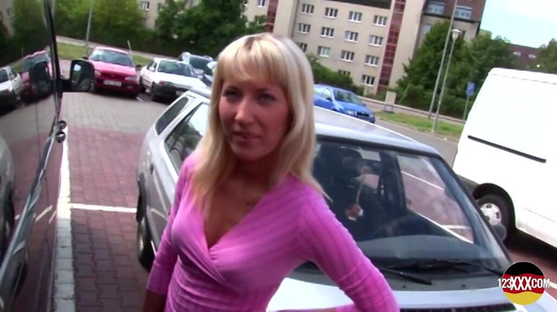 123XXX - Fucked Amateurs in Germany!: 유혹하는 유로 금발의 도움과 그녀의 보지 따먹기