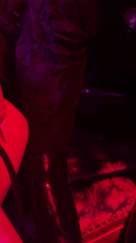 Rubber ve Ava Fetishart sapıka lateks ayakla muamele yapıyor bölüm 1