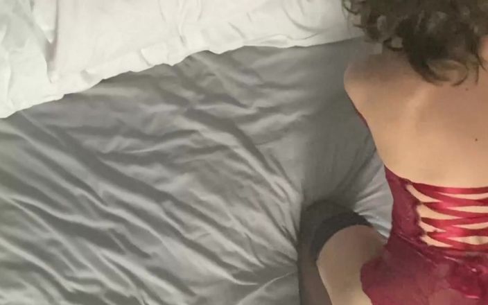 Samantha Flair Official: Lingerie rouge, masturbation avec un invité 2