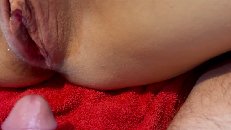 Gianna et Hugo: Compilation of a Sexy MILF Squirting and Getting Her Pussy...