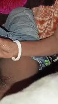 Landet blev skalat, ändå kunde han inte minska värmen i min fitta.