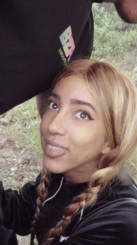 Teen in cerca di in città da succhiare