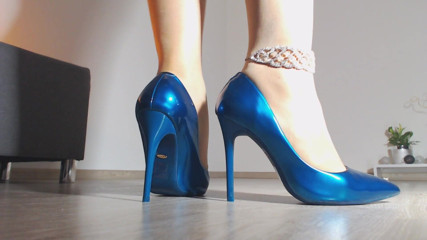 LegsOnHeels: My blue shoes on my sexy legs on pantyhose