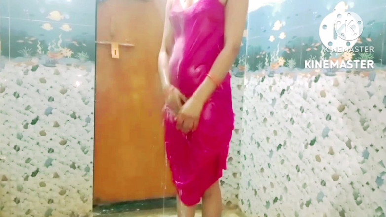 Ankurpriya000: Ateşli banyo yapan üvey kız kardeş ve ateşli yenge