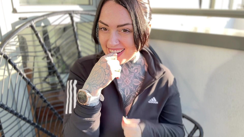 Miss Valentina: Tonton pancutan mani