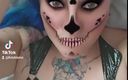 Livie Blainn: Zbliża się seksowne Halloween