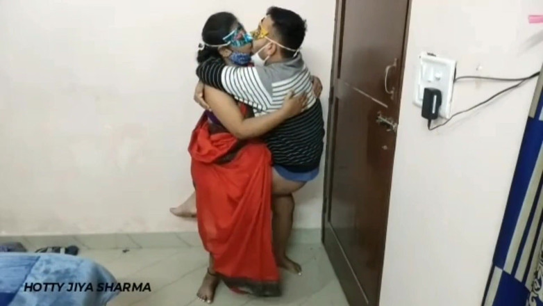 Desi Club House: Ngentot buru-buru harian xxx terbaik pakai kain sree warna merah