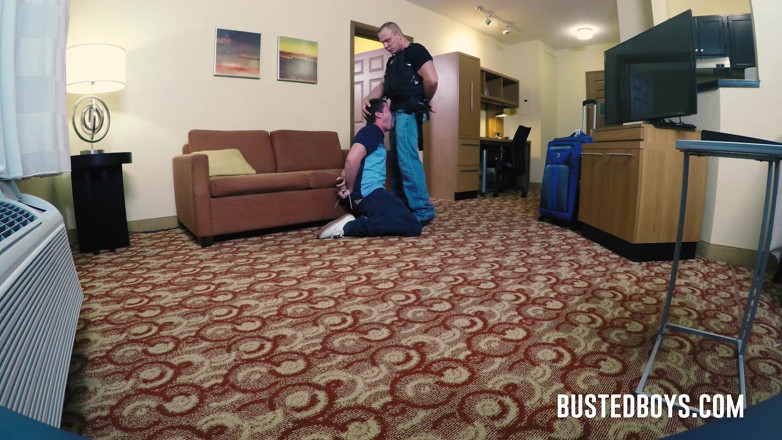 Busted Boys: Damien Nichols - legată și îmblânzită