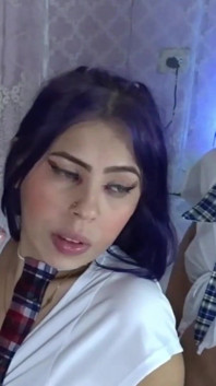 Orgie fierbinte de muie adâncă cu unii colegi de clasă