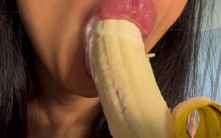 Asmr_mouth: Deepthroat Banana