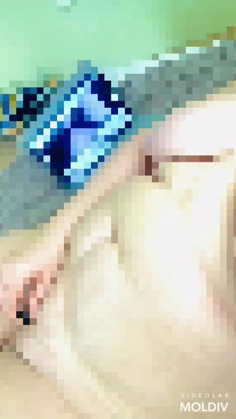 VikkiGeorgia: Ich masturbiere