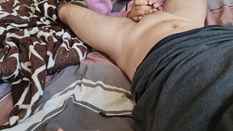 Viktoria_sekret: 热辣人妻吮吸晨间鸡巴