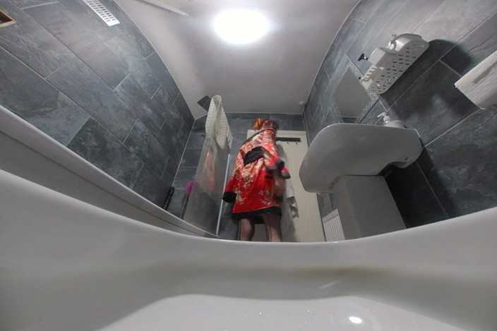 Perception of Depth - Jasmine_Dlight but VR: Jasmine_dlight - Glamazon Giantess Pisses in You Toilet POV Vr180