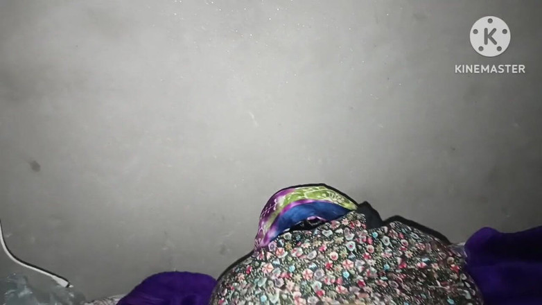 Kavita69: La fidanzata tradisce il fidanzato.Scopata hardcore davanti al suo amico...