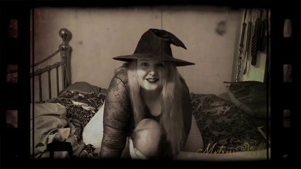 Mxtress Valleycat: BBWの魔女フェイスシッティング