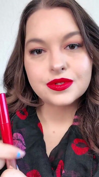 Labbra rosse lucide joI