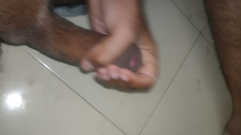 Soniya Rani: Masturbatie met mooie penis