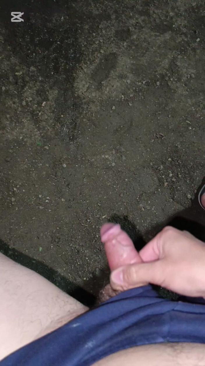 charlessteel: Afară noaptea și spermă fierbinte