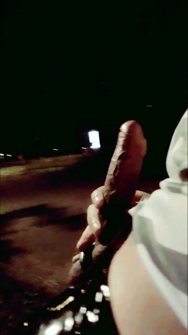 Slutboyben: Slutboyben cam4 con đĩ cao su gợi cảm lộ hàng công...