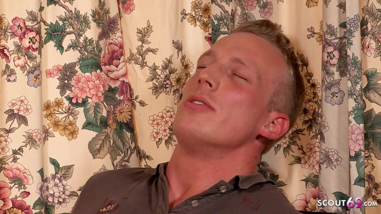 Full porn collection: The stepmother Tia Layne catches her stepson watching porn and...