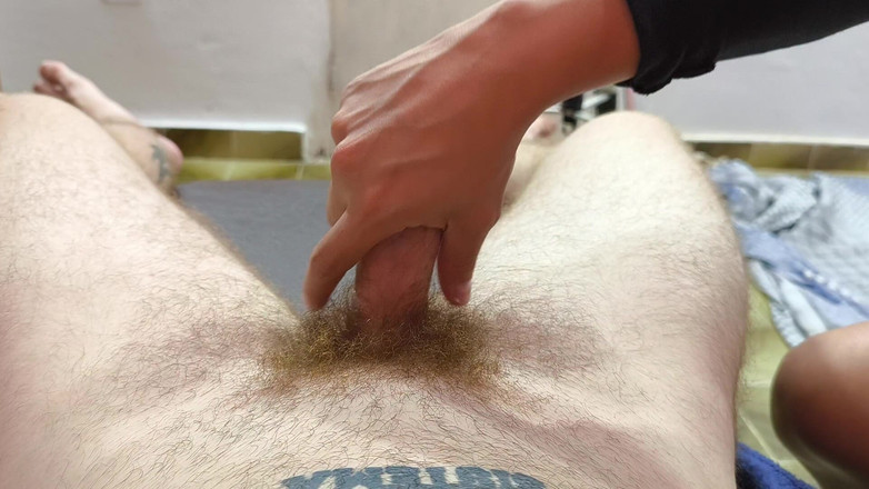 Carmona TS: 18letý trans muž ví, jak si vyhonit penis