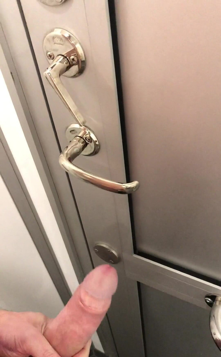 JohannWood: 鍵のかかっていないバスルーム 私は興奮が大好きです