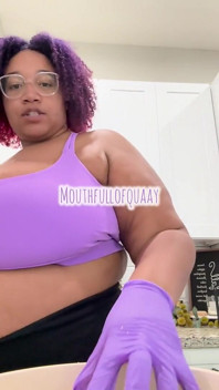 Questa bbw sa cucinare