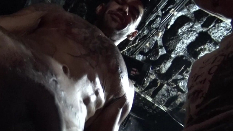 Premium French Bareback Clip: 大きなチンポに犯される尻軽女