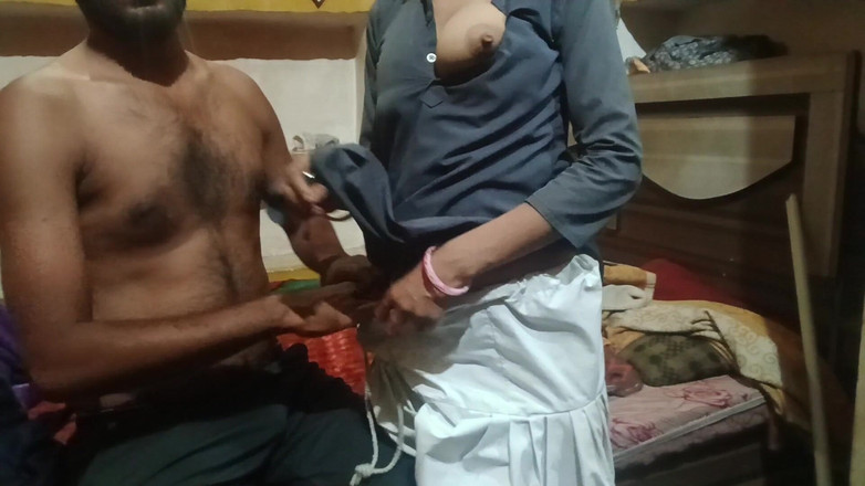 seema: 학생을 가르치는 구실로 입에 땅을 빨아