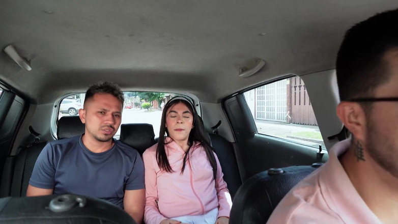 NATISMIAM: Sexo En El Uber: Me Follo a Mi Cita De...