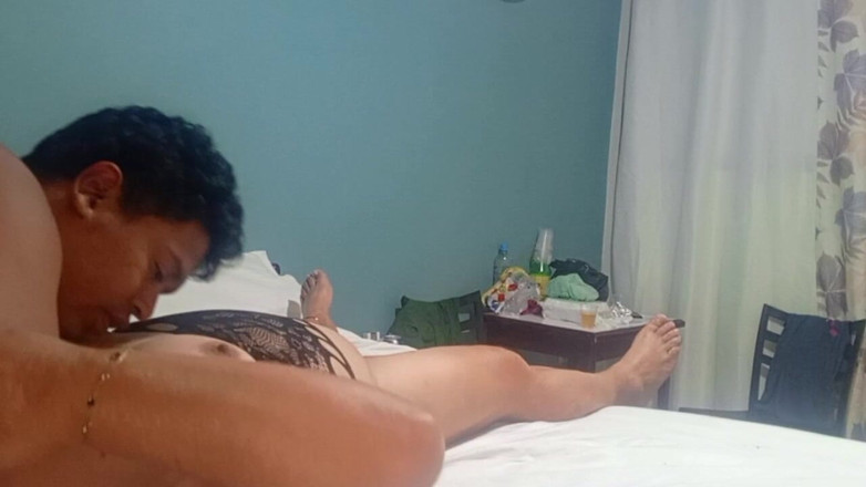 Sofixxx: Min storrövad styvmor får en stor avsugning