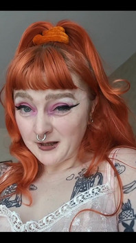 Gunakan Masa Saya Untuk Pout Dan Juga Membuat Banyak Kandungan Untuk Anda