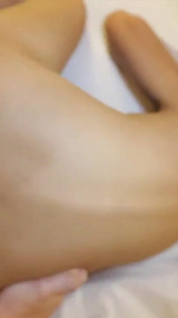 AsianSexDiary - ciasna ogolona filipińska cipka wypełniona kremową spermą