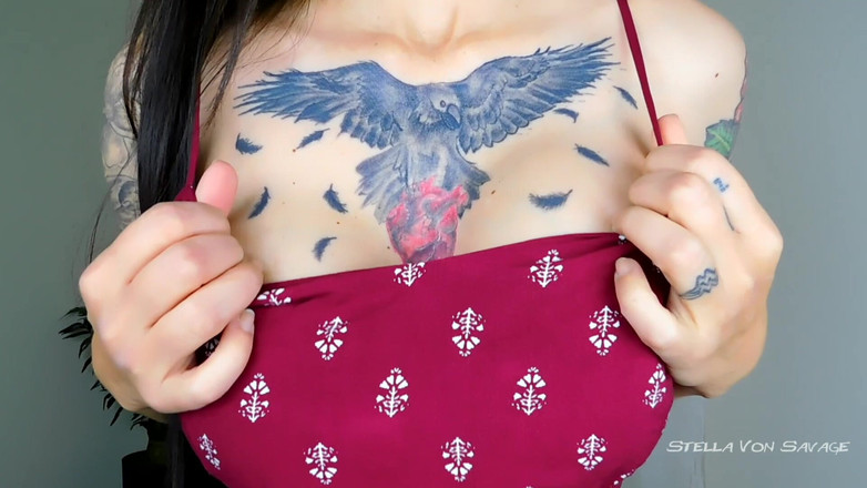 Stella Von Savage: Galakkan Jerk Tetek Bertatu Joi