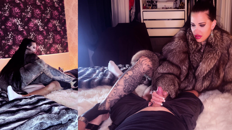 MissAlessaMilano: Parti Yerine Gizli Fetişimi Kürk Montla Sevişiyorum