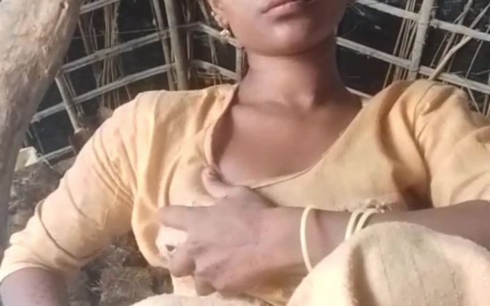 RJ NISHA: I grandi capezzoli e la figa diteggiata della ragazza del...