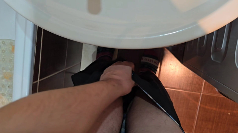 Alpha pee king: Compilación De Meando Masculino - Pis En Primer Plano Al Lavabo...